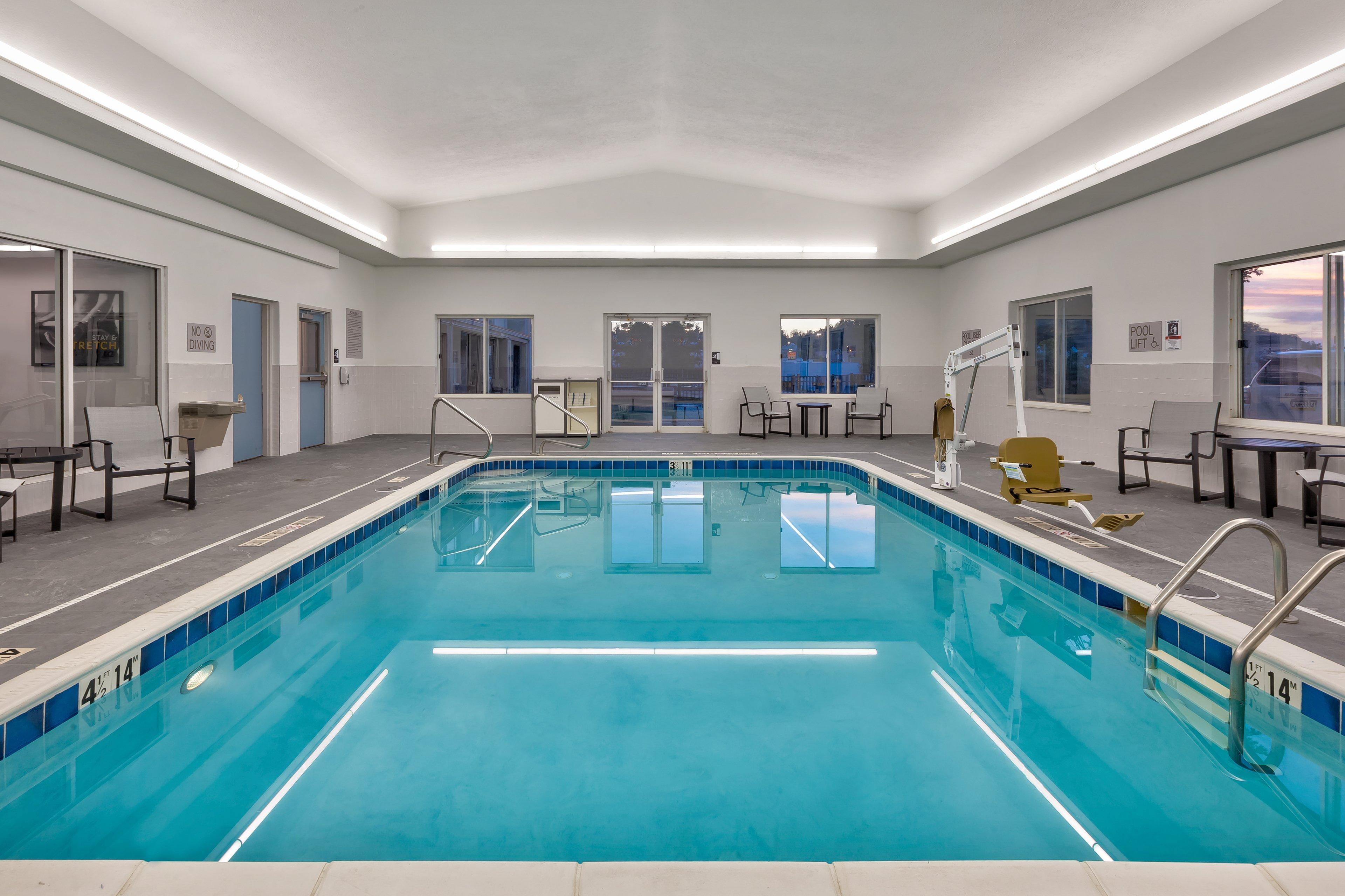 Staybridge Pittsburgh Airport By Ihg Hotel Imperial