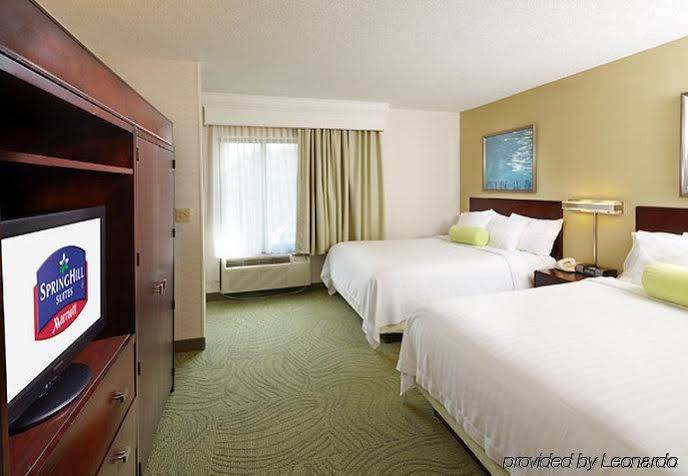 Staybridge Pittsburgh Airport By Ihg Hotel 3*
